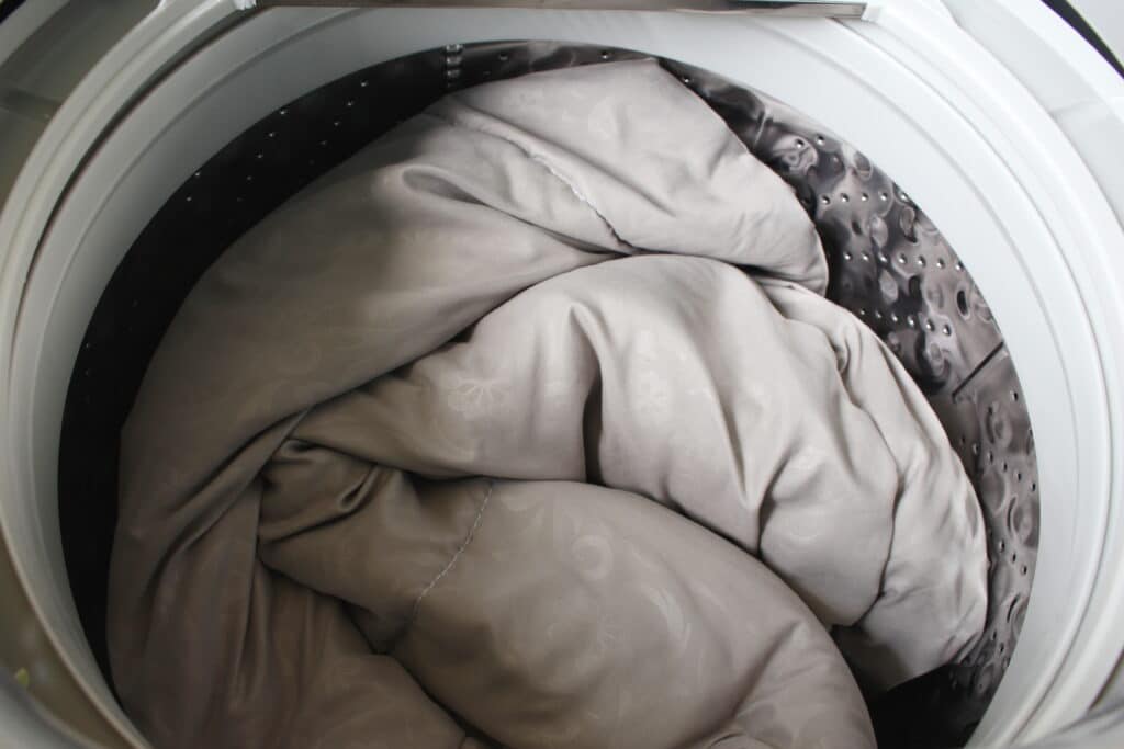 Comforter in washing machine